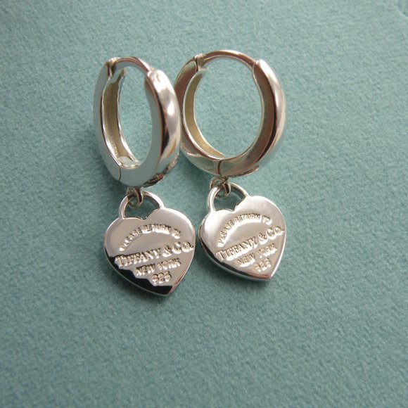 NEW Mini Heart Huggie Hoop Earrings Return to Tiffany & Co Solid 925 Silver - Picture 11 of 15